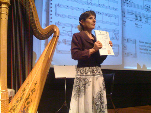 Stephanie Bennett teaching harp seminar